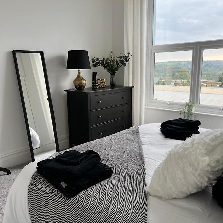 Heathcliff - 5 Bedroom House In Town Centre Tenby Eksteriør billede