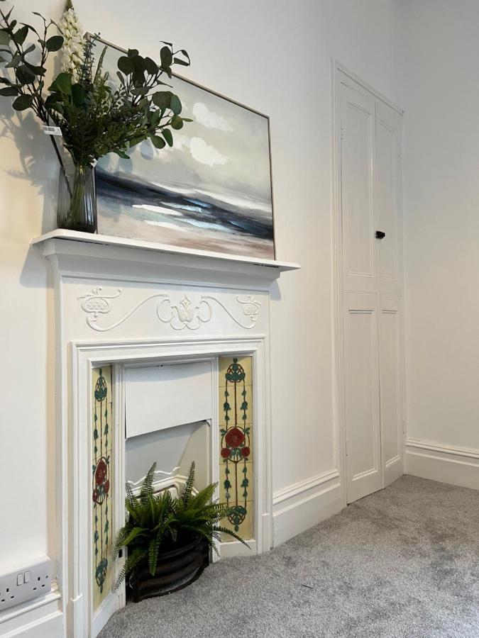 Heathcliff - 5 Bedroom House In Town Centre Tenby Eksteriør billede