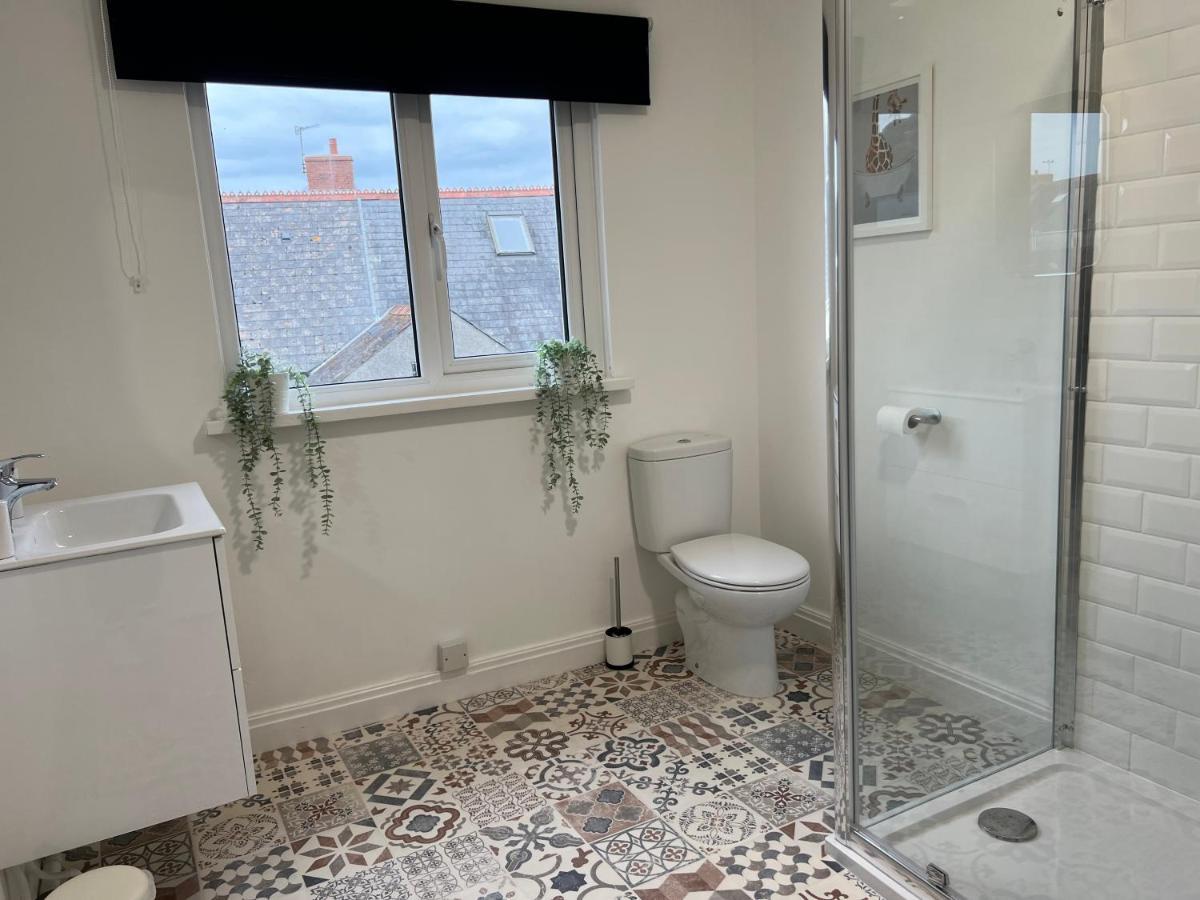 Heathcliff - 5 Bedroom House In Town Centre Tenby Eksteriør billede